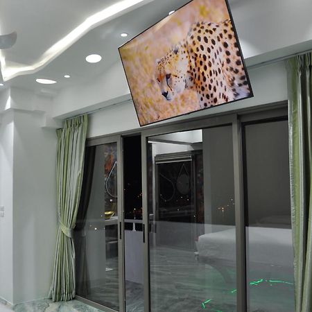 Patong Tower Excellence Pta 2025 Apartment Luaran gambar