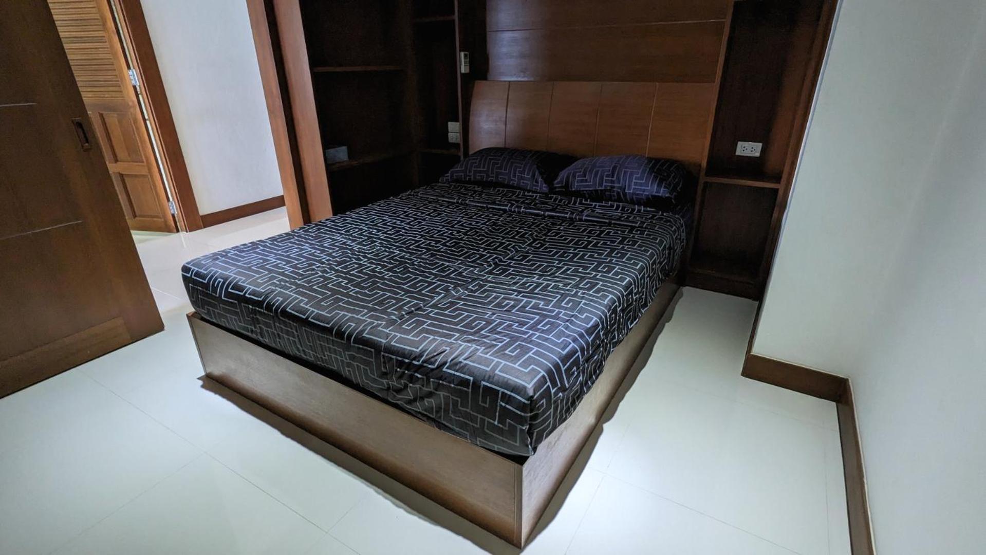Patong Tower Excellence Pta 2025 Apartment Luaran gambar