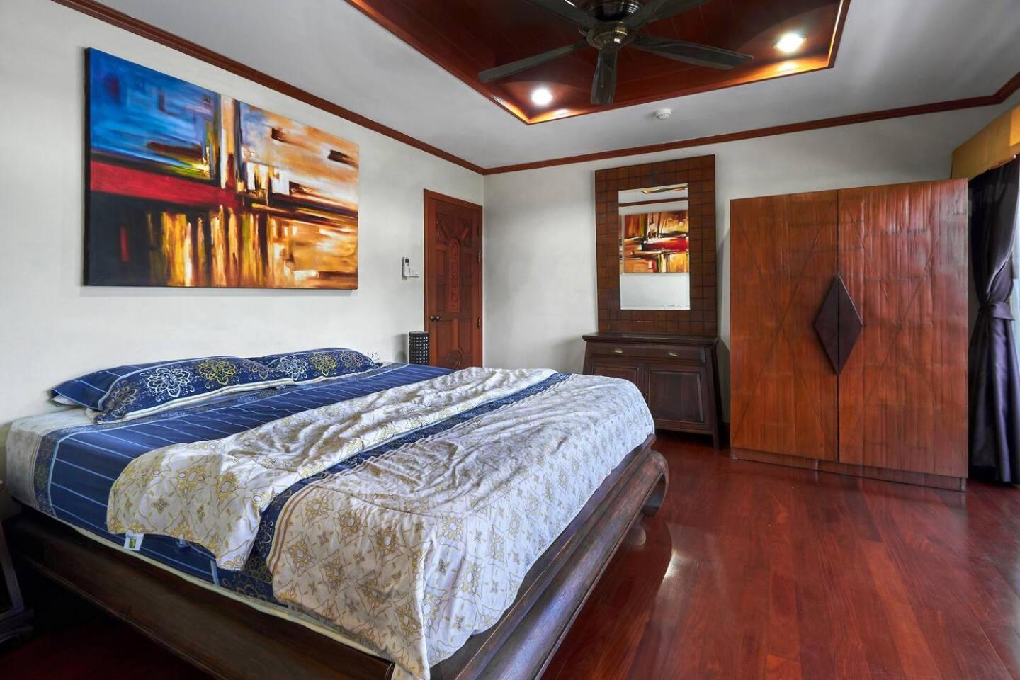 Patong Tower Excellence Pta 2025 Apartment Luaran gambar